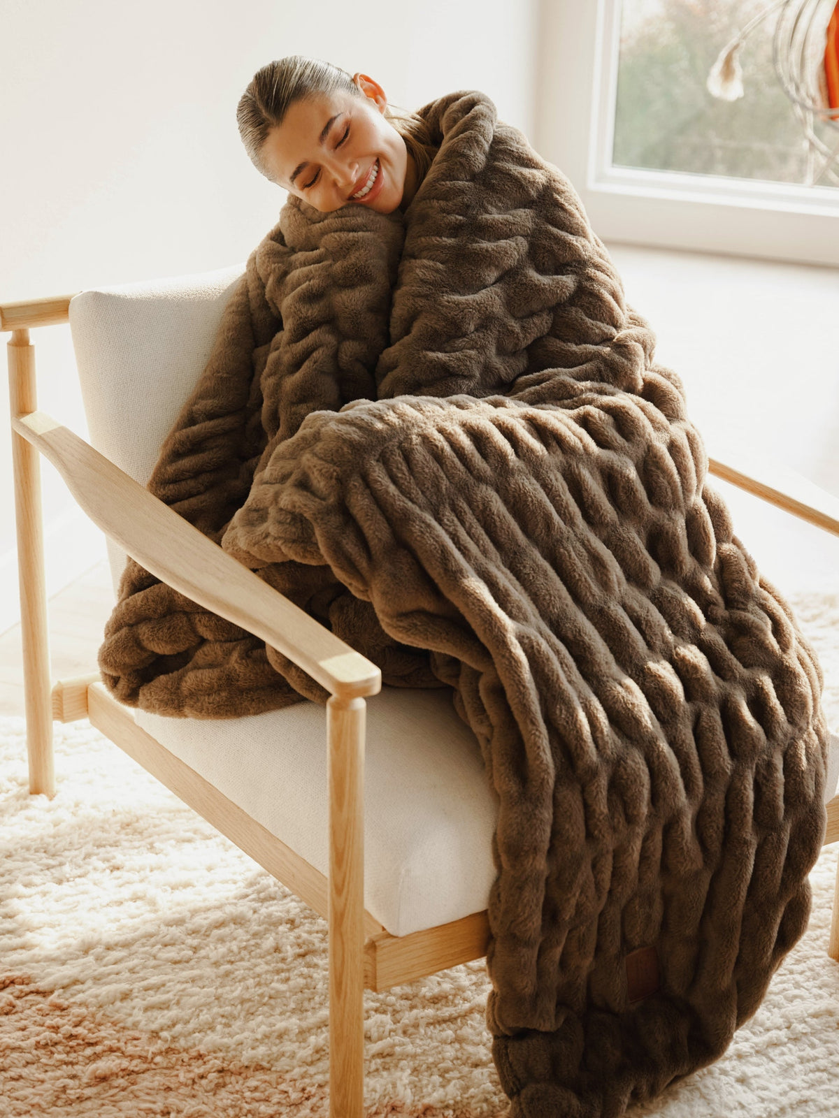 The Melt Blanket in Cocoa Hearth