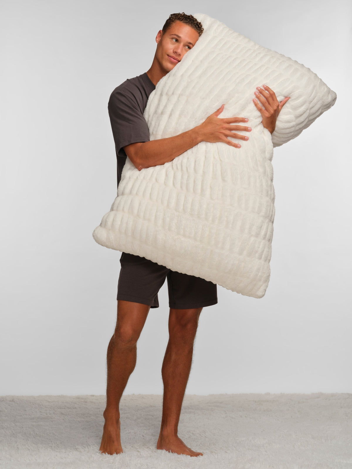 The Melt Pillow XL in Cloud Cover