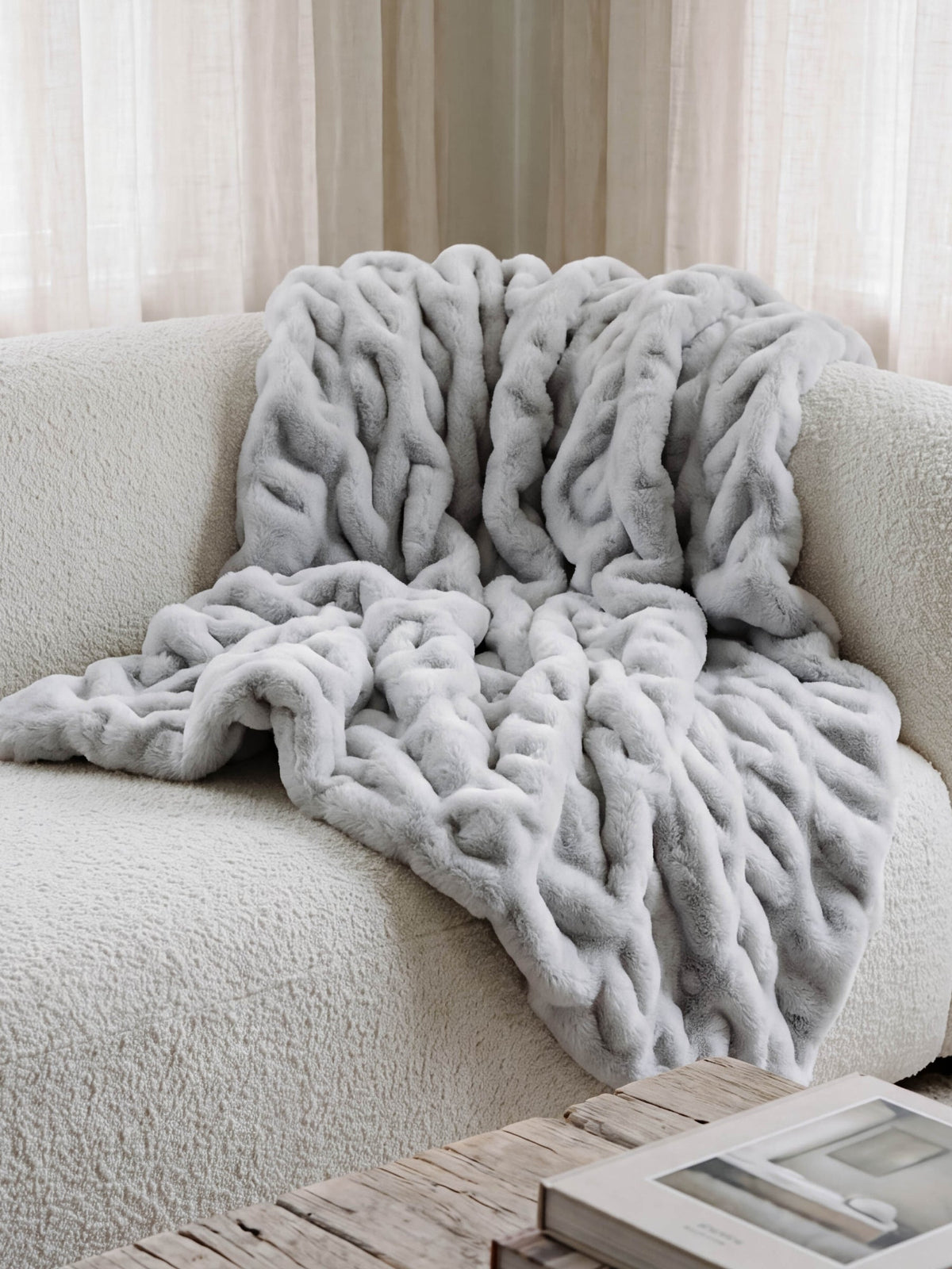 The Melt Blanket in Morning Mist