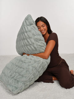 The Melt Pillow XL